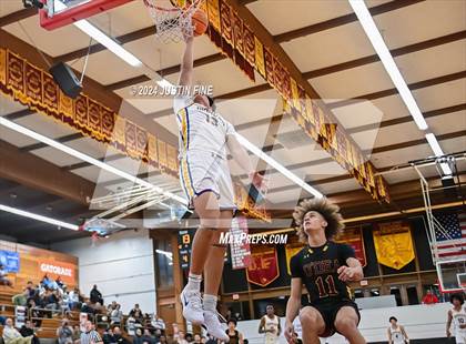 Thumbnail 1 in Archbishop Riordan vs. O'Dea (Torrey Pines Holiday Classic) photogallery.