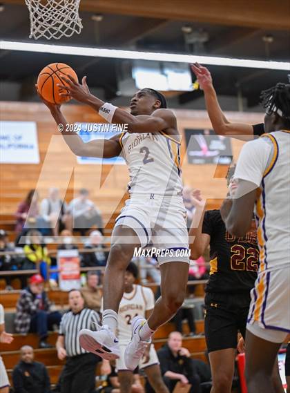 Thumbnail 1 in Archbishop Riordan vs. O'Dea (Torrey Pines Holiday Classic) photogallery.