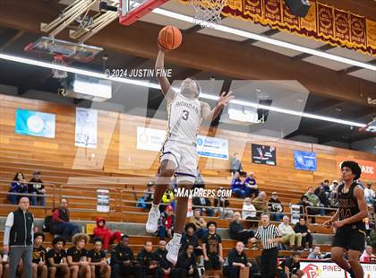 Thumbnail 2 in Archbishop Riordan vs. O'Dea (Torrey Pines Holiday Classic) photogallery.