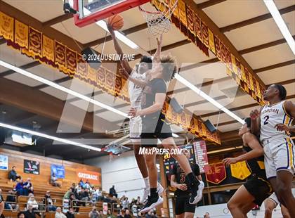 Thumbnail 3 in Archbishop Riordan vs. O'Dea (Torrey Pines Holiday Classic) photogallery.