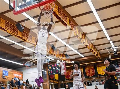 Thumbnail 3 in Archbishop Riordan vs. O'Dea (Torrey Pines Holiday Classic) photogallery.