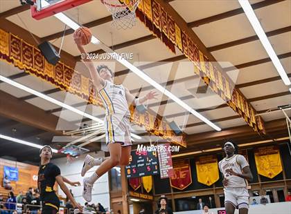 Thumbnail 1 in Archbishop Riordan vs. O'Dea (Torrey Pines Holiday Classic) photogallery.