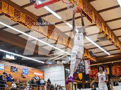 Thumbnail 3 in Archbishop Riordan vs. O'Dea (Torrey Pines Holiday Classic) photogallery.
