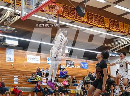 Thumbnail 2 in Archbishop Riordan vs. O'Dea (Torrey Pines Holiday Classic) photogallery.