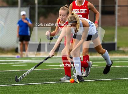 Thumbnail 2 in Regis Jesuit vs Grandview photogallery.