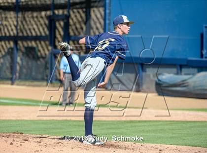 Thumbnail 2 in Coronado vs. Del Norte (CIF SDS D3 Final) photogallery.