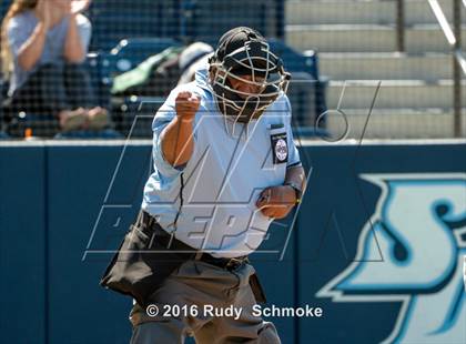 Thumbnail 2 in Coronado vs. Del Norte (CIF SDS D3 Final) photogallery.