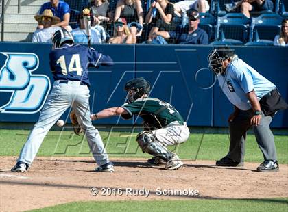 Thumbnail 1 in Coronado vs. Del Norte (CIF SDS D3 Final) photogallery.
