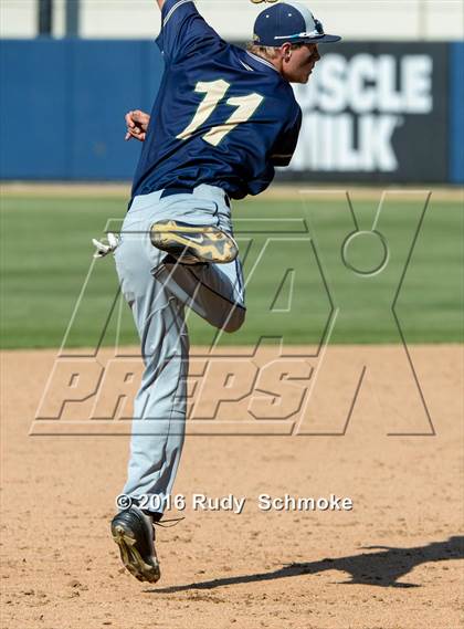 Thumbnail 3 in Coronado vs. Del Norte (CIF SDS D3 Final) photogallery.
