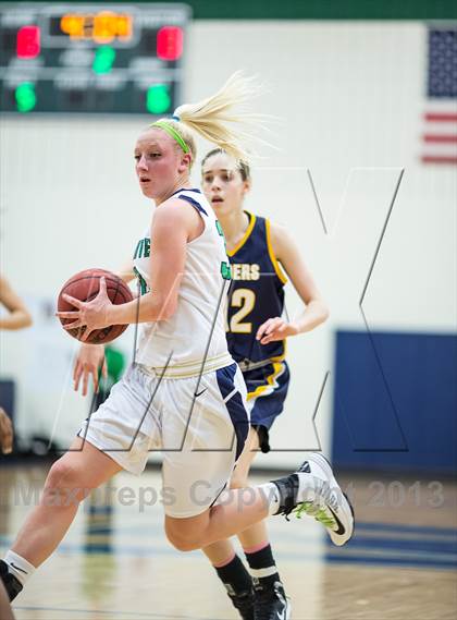 Thumbnail 2 in Woodgrove vs Loudoun County (VHSL Region II Final) photogallery.