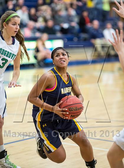 Thumbnail 1 in Woodgrove vs Loudoun County (VHSL Region II Final) photogallery.