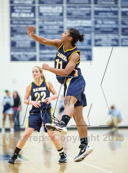 Thumbnail 3 in Woodgrove vs Loudoun County (VHSL Region II Final) photogallery.