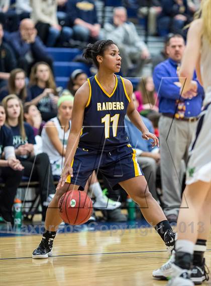 Thumbnail 3 in Woodgrove vs Loudoun County (VHSL Region II Final) photogallery.