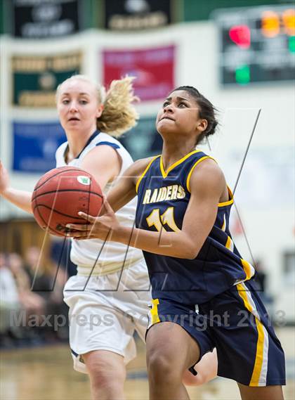 Thumbnail 3 in Woodgrove vs Loudoun County (VHSL Region II Final) photogallery.