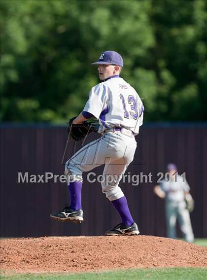 Thumbnail 2 in Richardson vs. Rowlett (5A Region2 Bidistrict) photogallery.