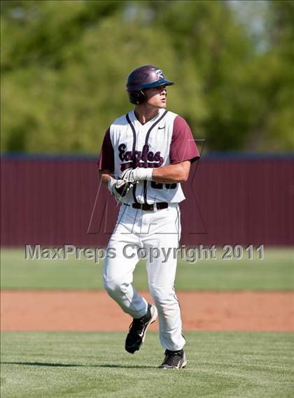 Thumbnail 2 in Richardson vs. Rowlett (5A Region2 Bidistrict) photogallery.
