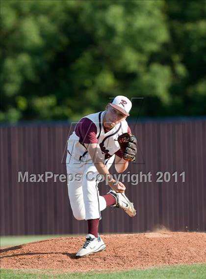 Thumbnail 3 in Richardson vs. Rowlett (5A Region2 Bidistrict) photogallery.
