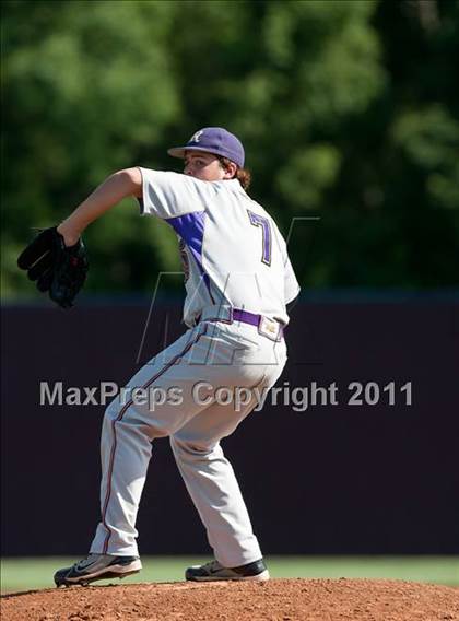 Thumbnail 2 in Richardson vs. Rowlett (5A Region2 Bidistrict) photogallery.