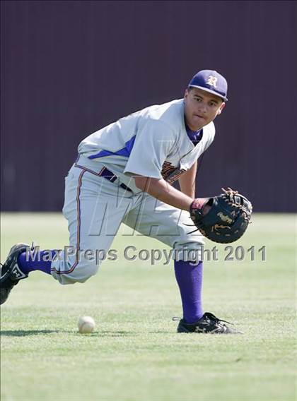 Thumbnail 3 in Richardson vs. Rowlett (5A Region2 Bidistrict) photogallery.