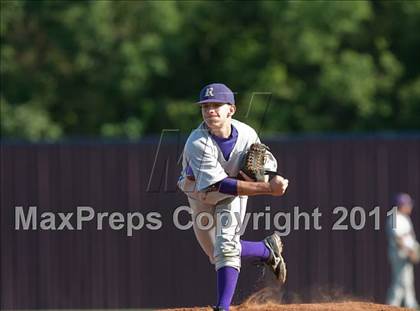 Thumbnail 2 in Richardson vs. Rowlett (5A Region2 Bidistrict) photogallery.
