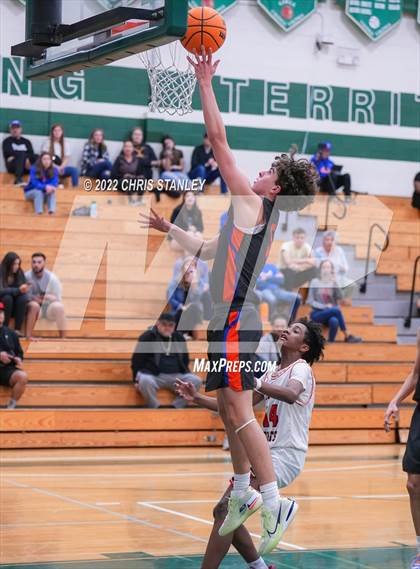 Thumbnail 1 in Cortez vs. Thunderbird (Hoopsgiving Tournament) photogallery.