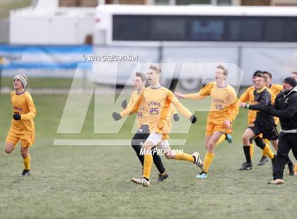 Thumbnail 2 in Lansing vs. Rhinebeck (NYSPHSAA Class C Final) photogallery.