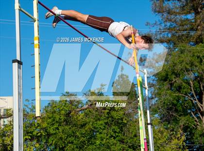 Thumbnail 1 in WCAL Finals (Pole Vault) photogallery.
