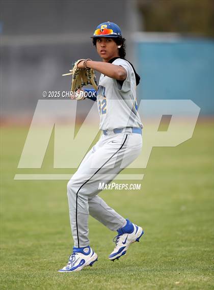 Thumbnail 1 in Sahuarita vs Mountain View (Lancer Baseball Classic) photogallery.
