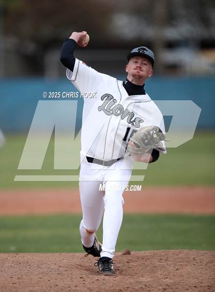 Thumbnail 2 in Sahuarita vs Mountain View (Lancer Baseball Classic) photogallery.