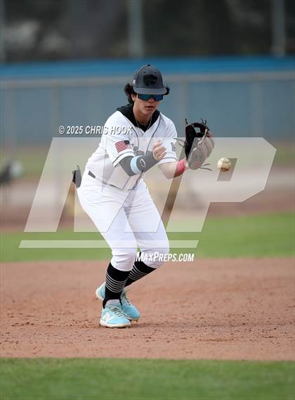 Thumbnail 2 in Sahuarita vs Mountain View (Lancer Baseball Classic) photogallery.