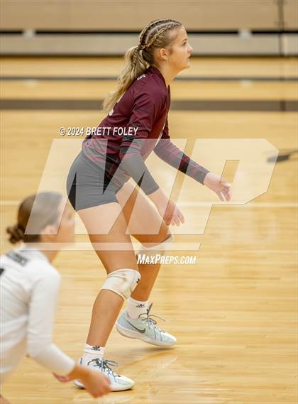 Thumbnail 1 in Columbus vs Lincoln Southeast photogallery.