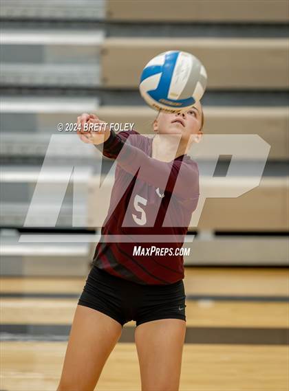 Thumbnail 1 in Columbus vs Lincoln Southeast photogallery.