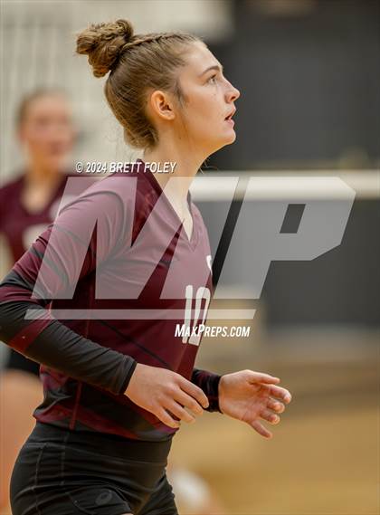 Thumbnail 3 in Columbus vs Lincoln Southeast photogallery.
