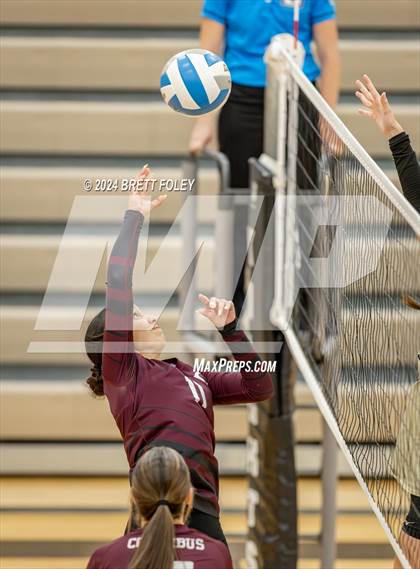 Thumbnail 2 in Columbus vs Lincoln Southeast photogallery.