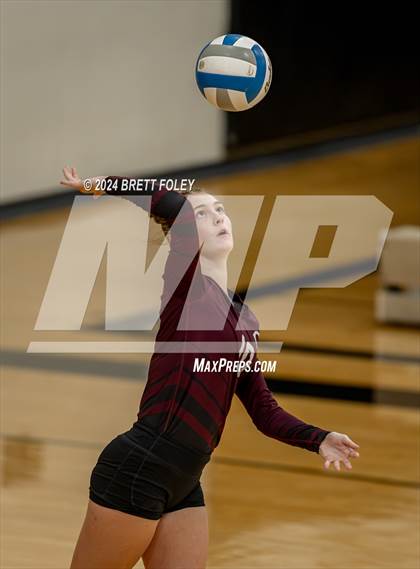 Thumbnail 1 in Columbus vs Lincoln Southeast photogallery.