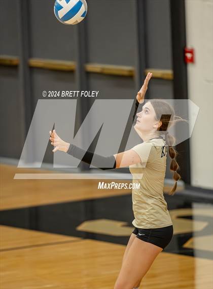 Thumbnail 2 in Columbus vs Lincoln Southeast photogallery.
