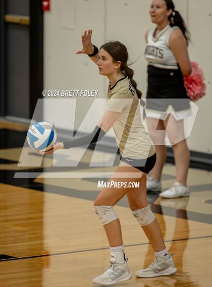 Thumbnail 3 in Columbus vs Lincoln Southeast photogallery.