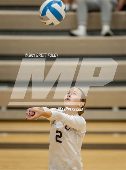 Thumbnail 3 in Columbus vs Lincoln Southeast photogallery.