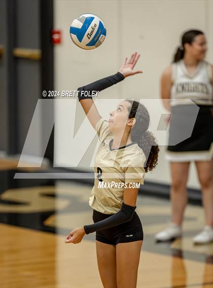 Thumbnail 3 in Columbus vs Lincoln Southeast photogallery.
