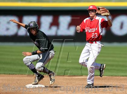 Thumbnail 2 in Belton vs Cedar Ridge (Rock Hardball Classic) photogallery.