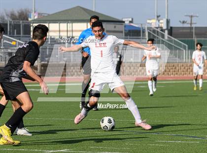 Thumbnail 1 in Lee vs Clark photogallery.
