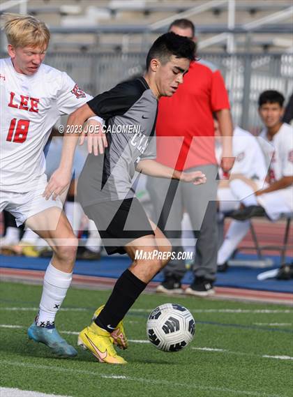 Thumbnail 1 in Lee vs Clark photogallery.