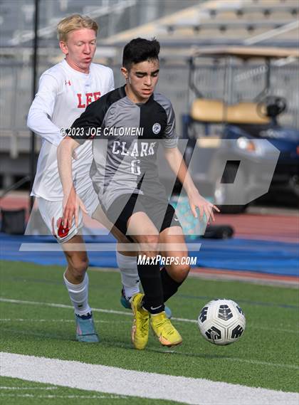 Thumbnail 2 in Lee vs Clark photogallery.