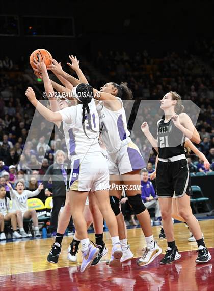 Thumbnail 2 in D'Evelyn vs. Holy Family (CHSAA 4A Final) photogallery.
