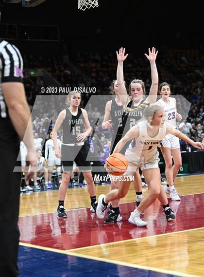 Thumbnail 1 in D'Evelyn vs. Holy Family (CHSAA 4A Final) photogallery.