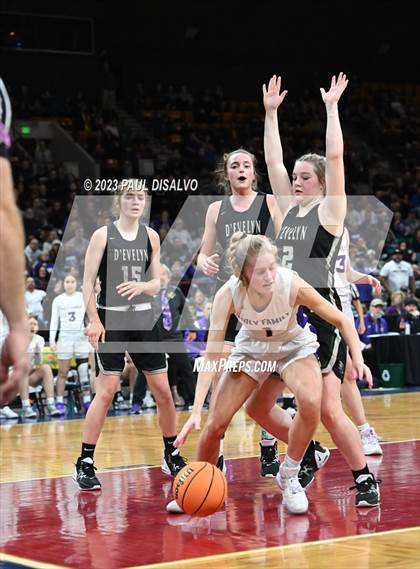 Thumbnail 2 in D'Evelyn vs. Holy Family (CHSAA 4A Final) photogallery.