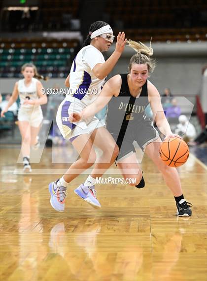 Thumbnail 2 in D'Evelyn vs. Holy Family (CHSAA 4A Final) photogallery.
