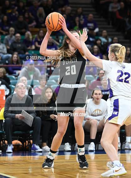 Thumbnail 3 in D'Evelyn vs. Holy Family (CHSAA 4A Final) photogallery.