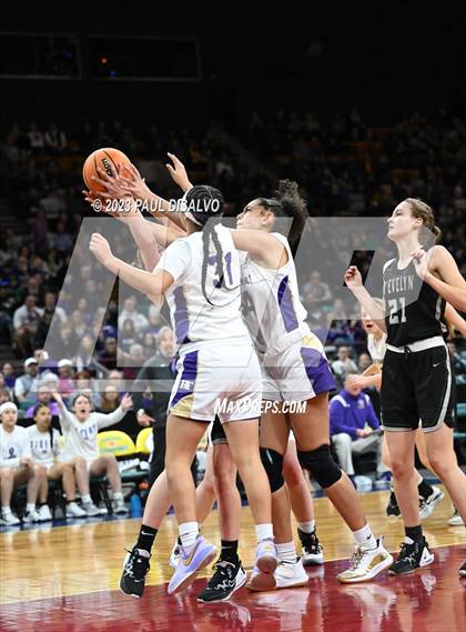 Thumbnail 3 in D'Evelyn vs. Holy Family (CHSAA 4A Final) photogallery.