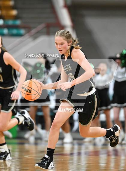 Thumbnail 3 in D'Evelyn vs. Holy Family (CHSAA 4A Final) photogallery.